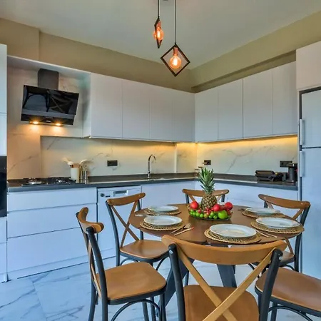 빌라 4 Bedroom - 2159 *