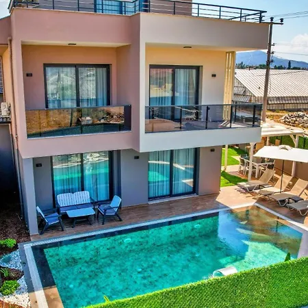 4 Bedroom - 2159 빌라 페티예